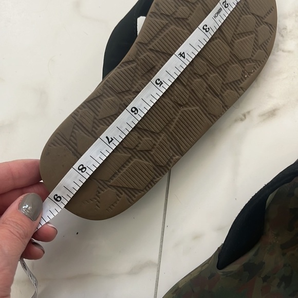 Volcom kids flip flops- sandals - Picture 6 of 8